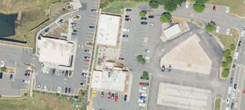 560 Riv Hwy
