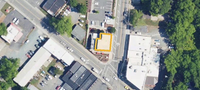 1464 Main St