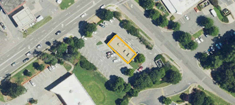 2207 Main St