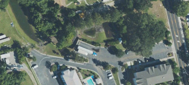 17 Lennon Dr