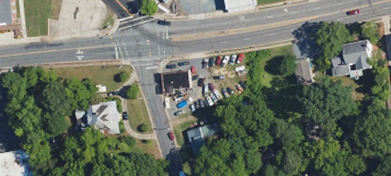 907 Main St