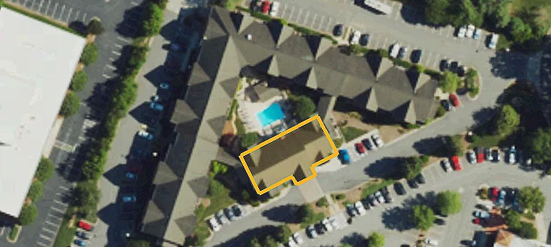 201 Centreport Dr