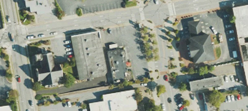633 Main St