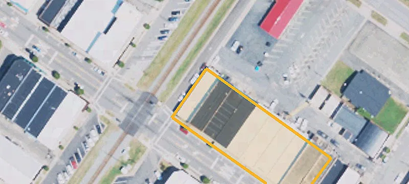 101 Main St