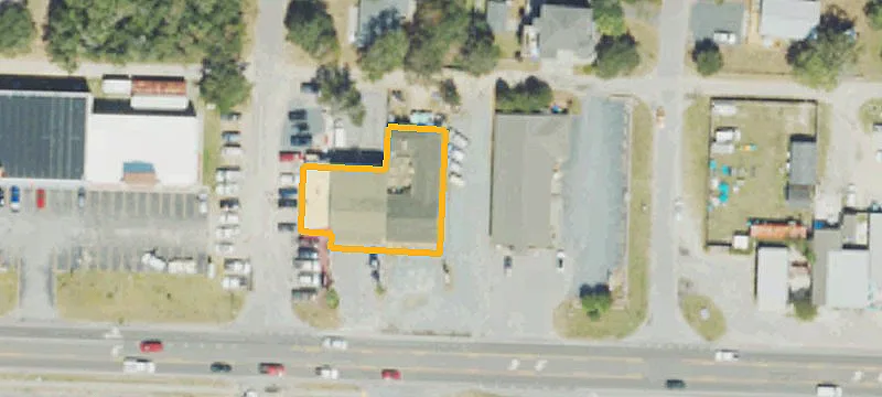 5908 Oak Is Dr