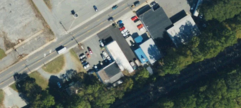 1613 Main St