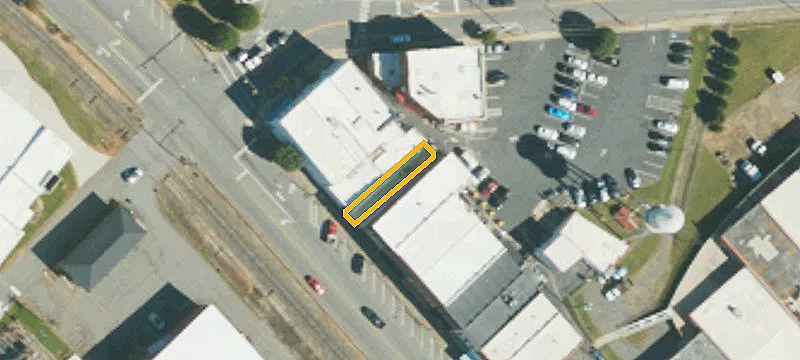 8 Main St