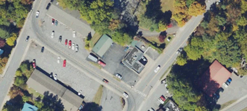 300 Main St