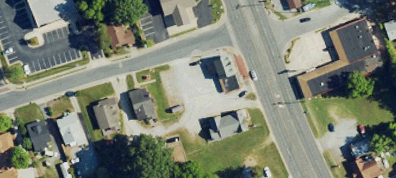 11135 Main St