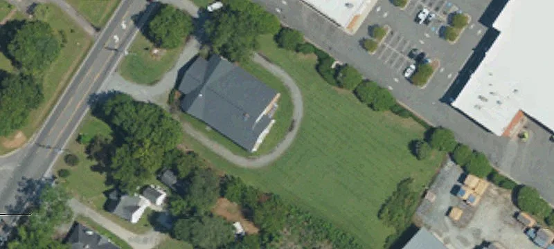 913 Brightleaf Blvd