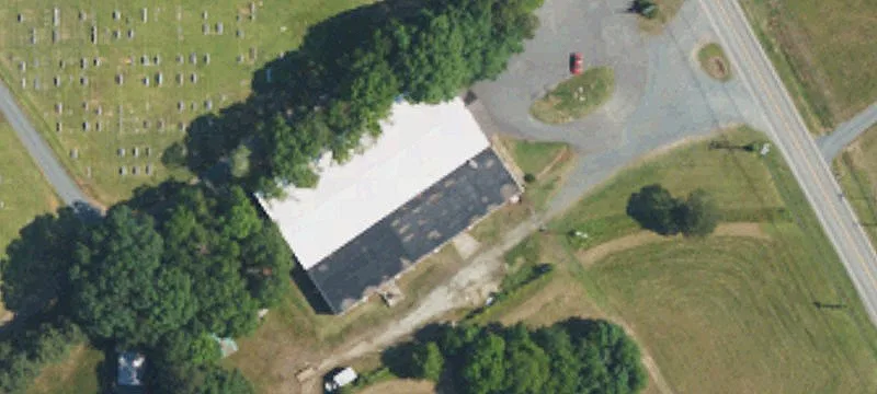 1373 Main St