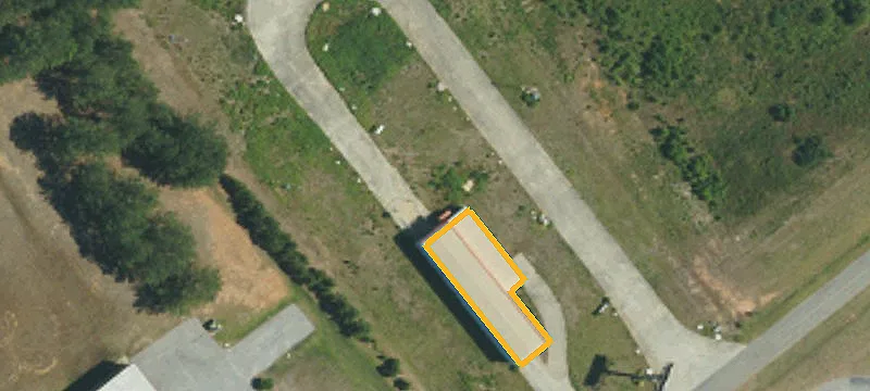 102 Hershey Dr