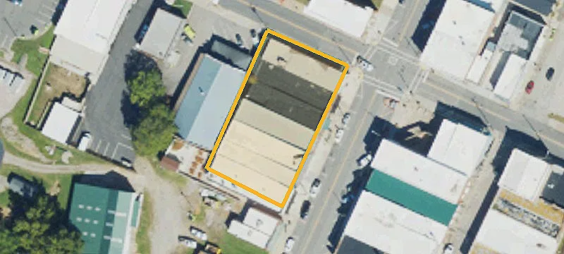 8 Main St