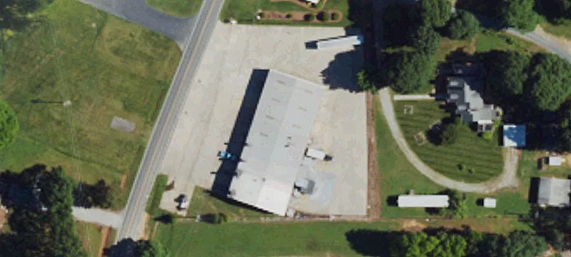 8392 Hillsville Rd
