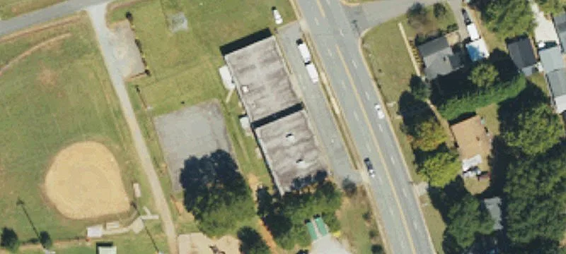 715 Main St