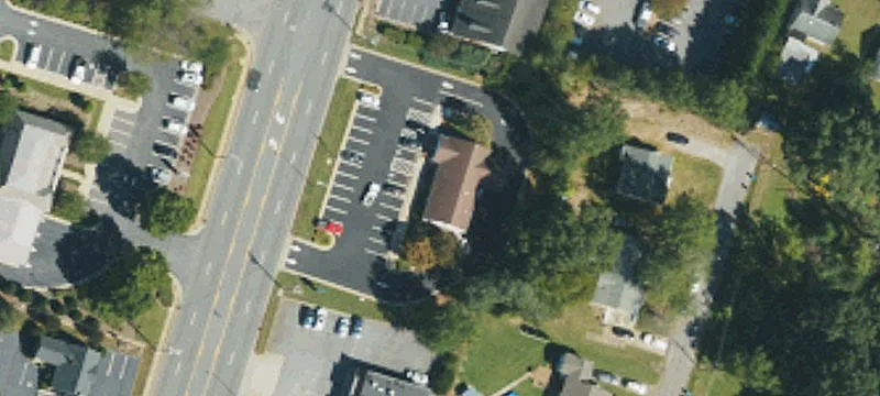 1858 Ctr St