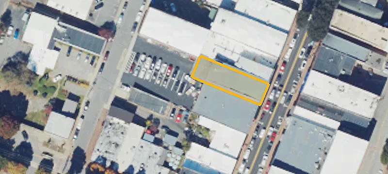 39 Main St