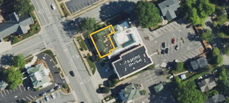 1108 Main St