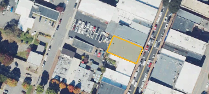 33 Main St