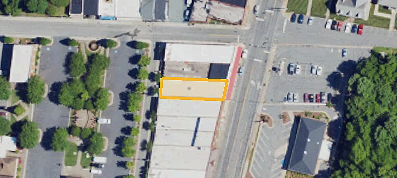 106 Main St