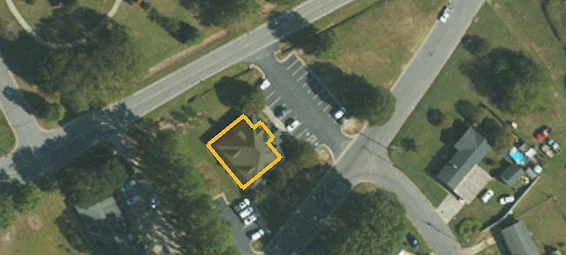 3467 Main St