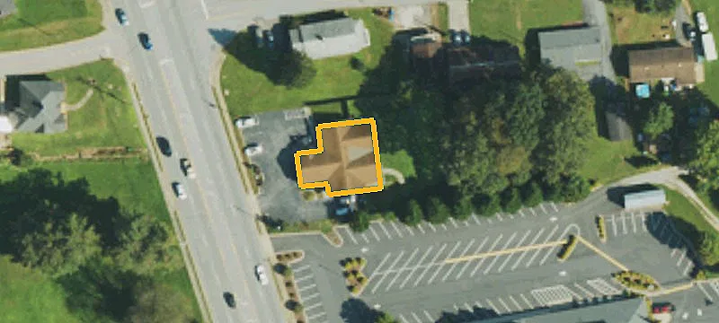 3336 Hendersonville Rd