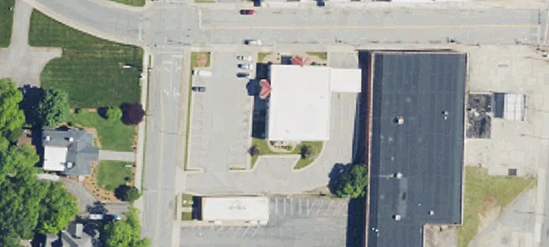 305 Main St