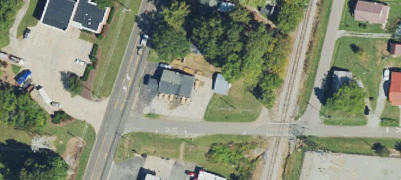 1600 Main St