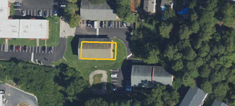 2000 House Ave