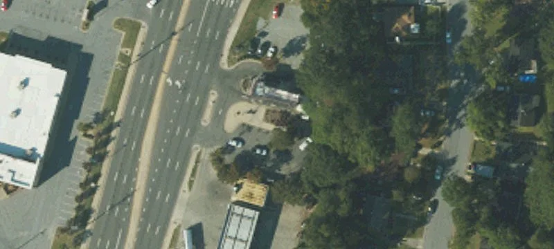 711 Memorial Dr