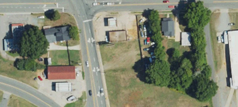 112 Maple Ave