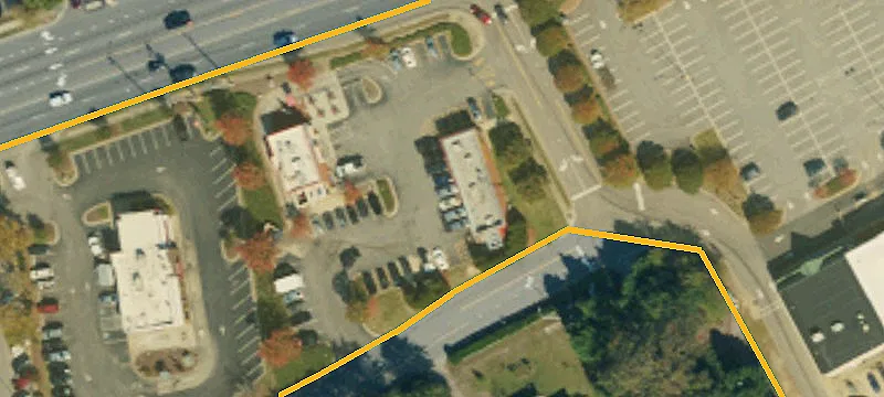 1412 Main St