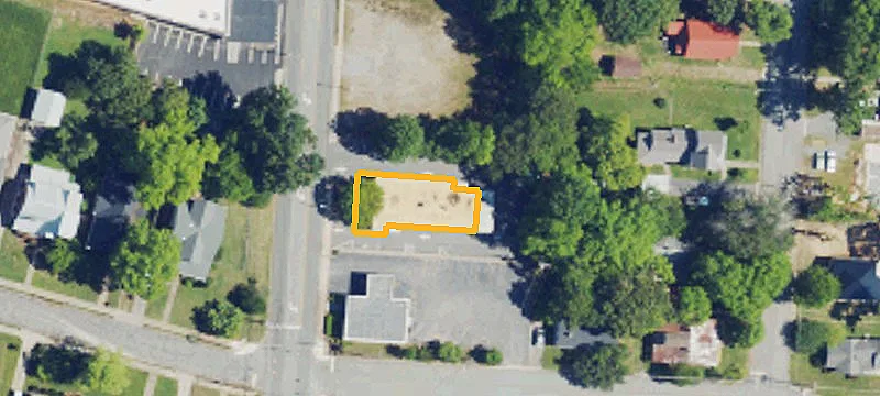 829 Scales St