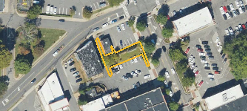 122 Ctr St