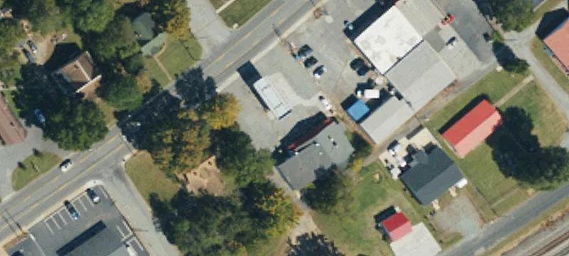 1309 Main St
