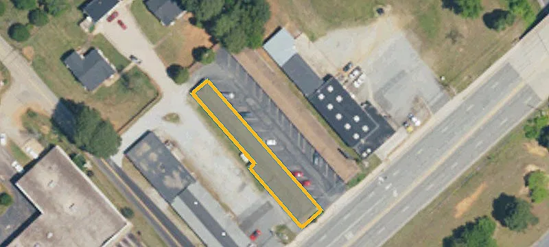 2118 Main St