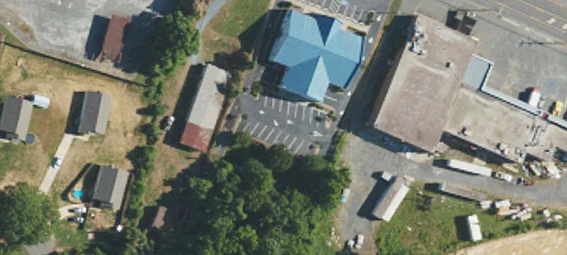 1426 Main St