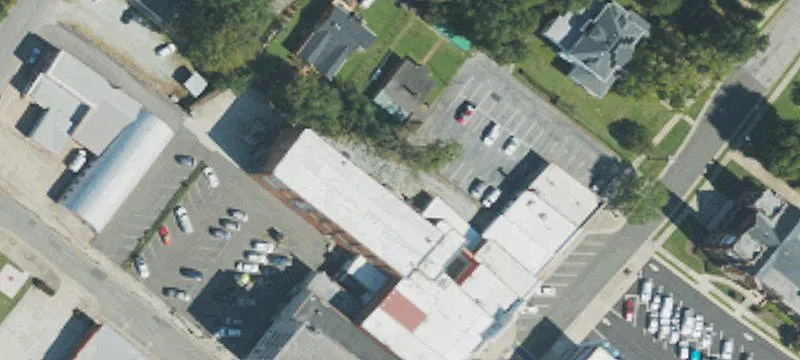 221 Main St