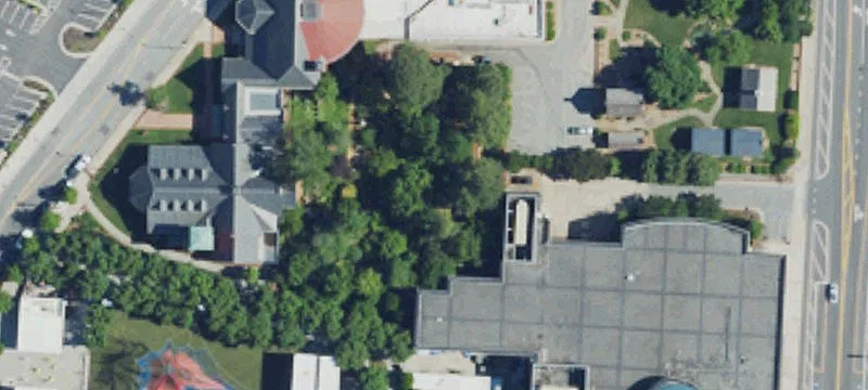 220 Smt Ave