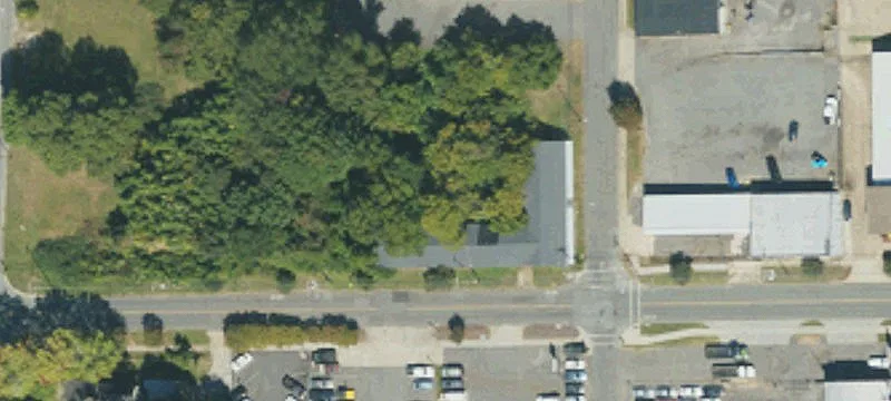 598 2nd Ave