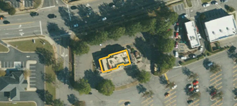 1374 Main St