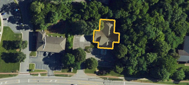 700 Main St