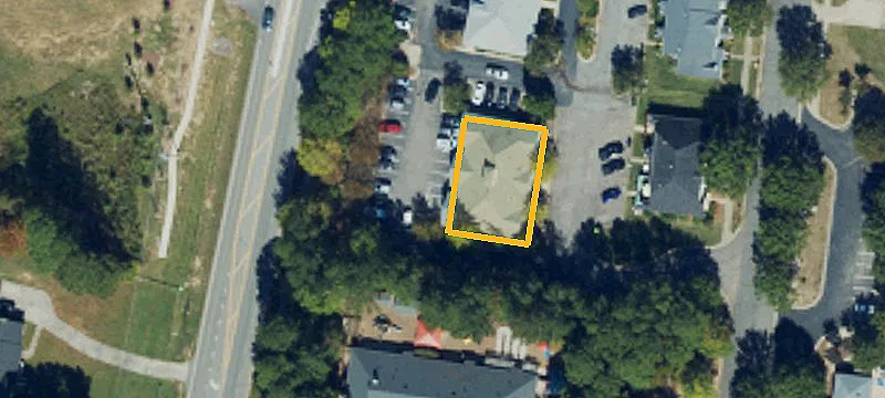 114 Hyannis Dr