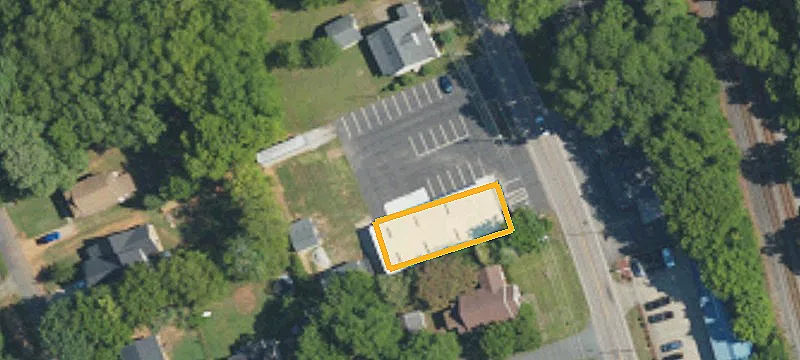 2616 Main St