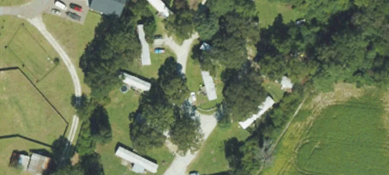472 Swansboro Loop Rd