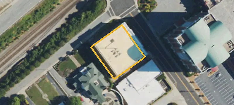 100 Lindsay St
