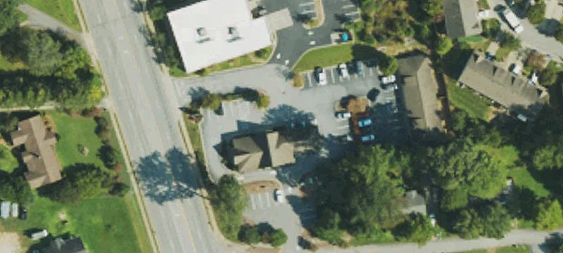 3270 Hendersonville Rd