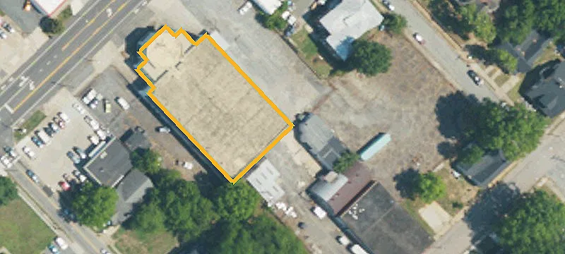 419 Main St