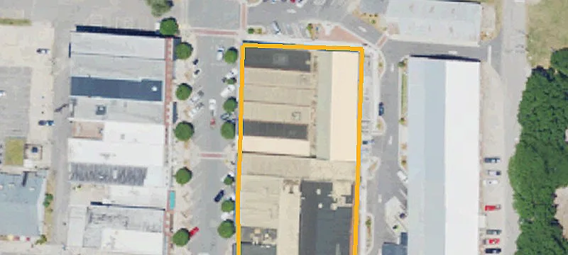 18 Main St