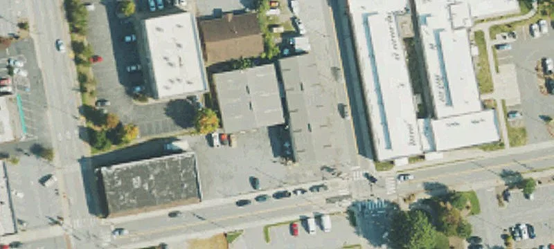 241 4th E Ave